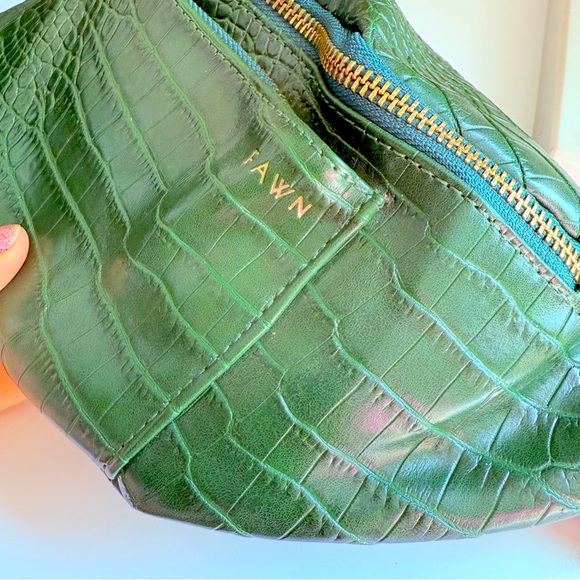 NWOT Rare Fawn Design Green Croc Embossed The Fawny Pack - Picture 6 of 9